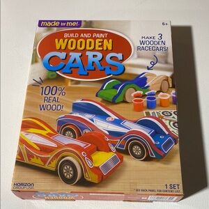 Wooden Cars Craft Kit - Red, Blue, Green